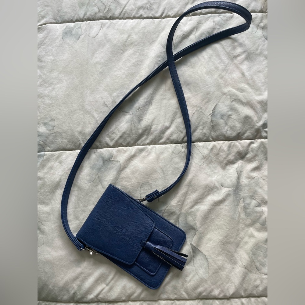 Crossbody purse